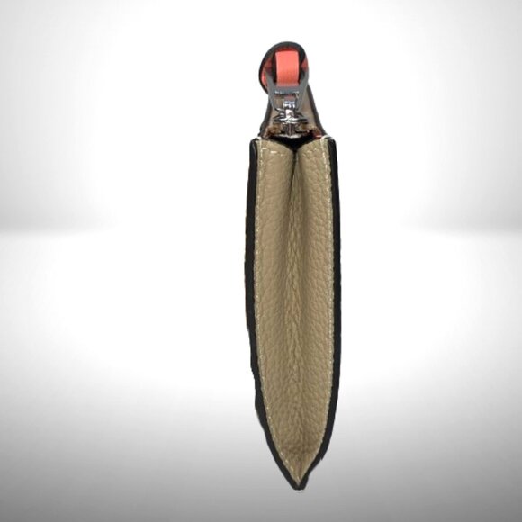 Loewe Large Square Coin Cardholder in Soft Grained Calfskin - Picture 4 of 7